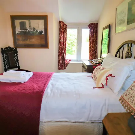 2 Merewood Cottages